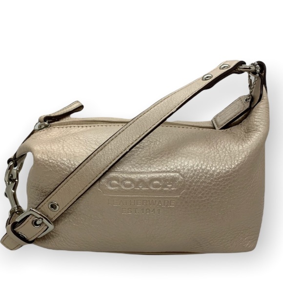 Coach Pearl Grained Leather Pochette Leatherware Est. 1941 pouch bag - Picture 2 of 12